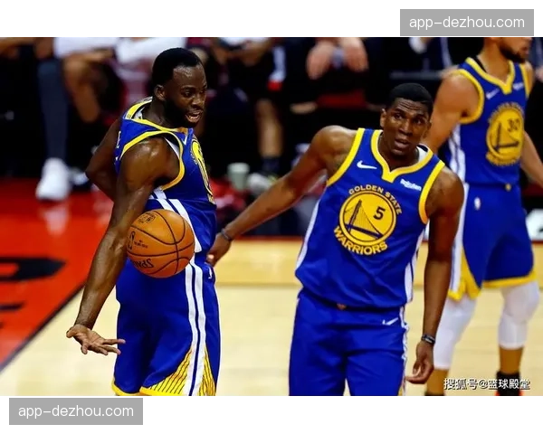 魔术防守体系层次分明 内线双塔构建禁飞区效果显著